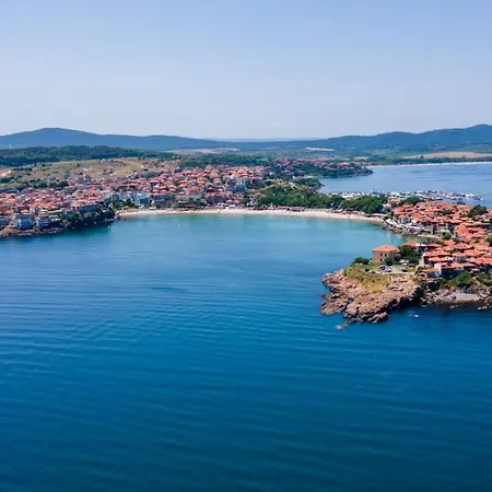 With Sea View Апартамент *